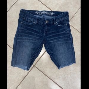 Express Zelda Low Rise Bermuda Jean Shorts Raw Hem Size 2